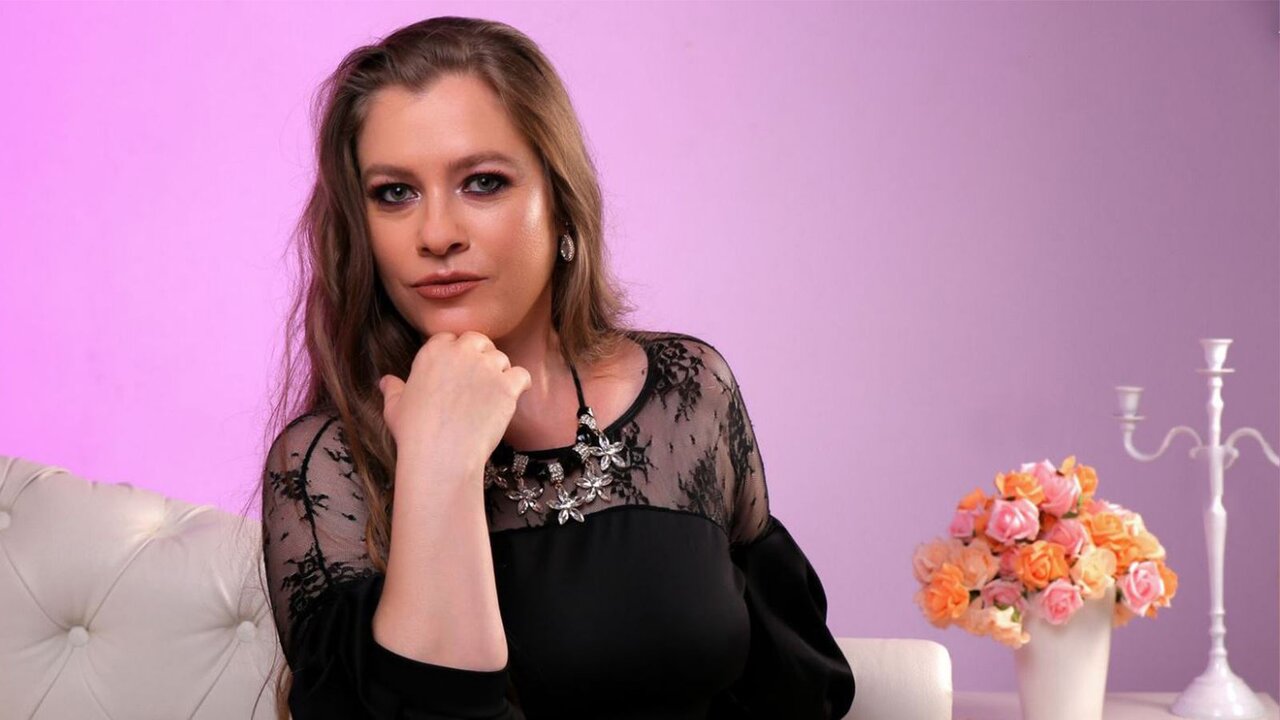 Live Porn Camera of ErikaSimpson